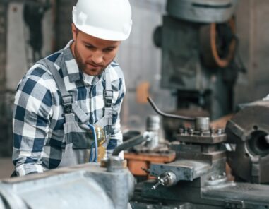 worker wearing hard hat